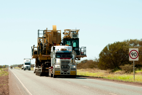 Oversize,heavy,machinery,transport